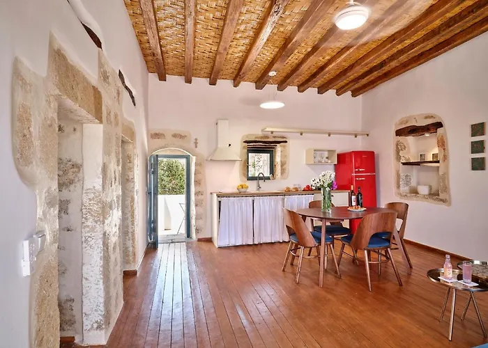 Kambos House Kímolos